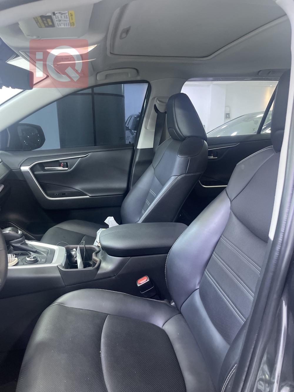 تويوتا راف 4